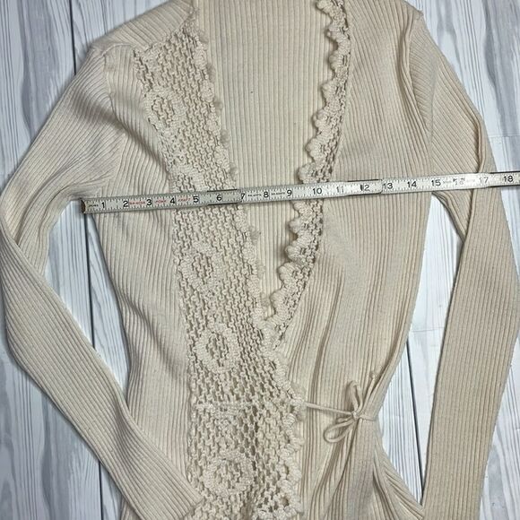 Lo.Ri ribbed and crochet cream wool blend crossover sweater made in Italy large - Picture 5 of 7